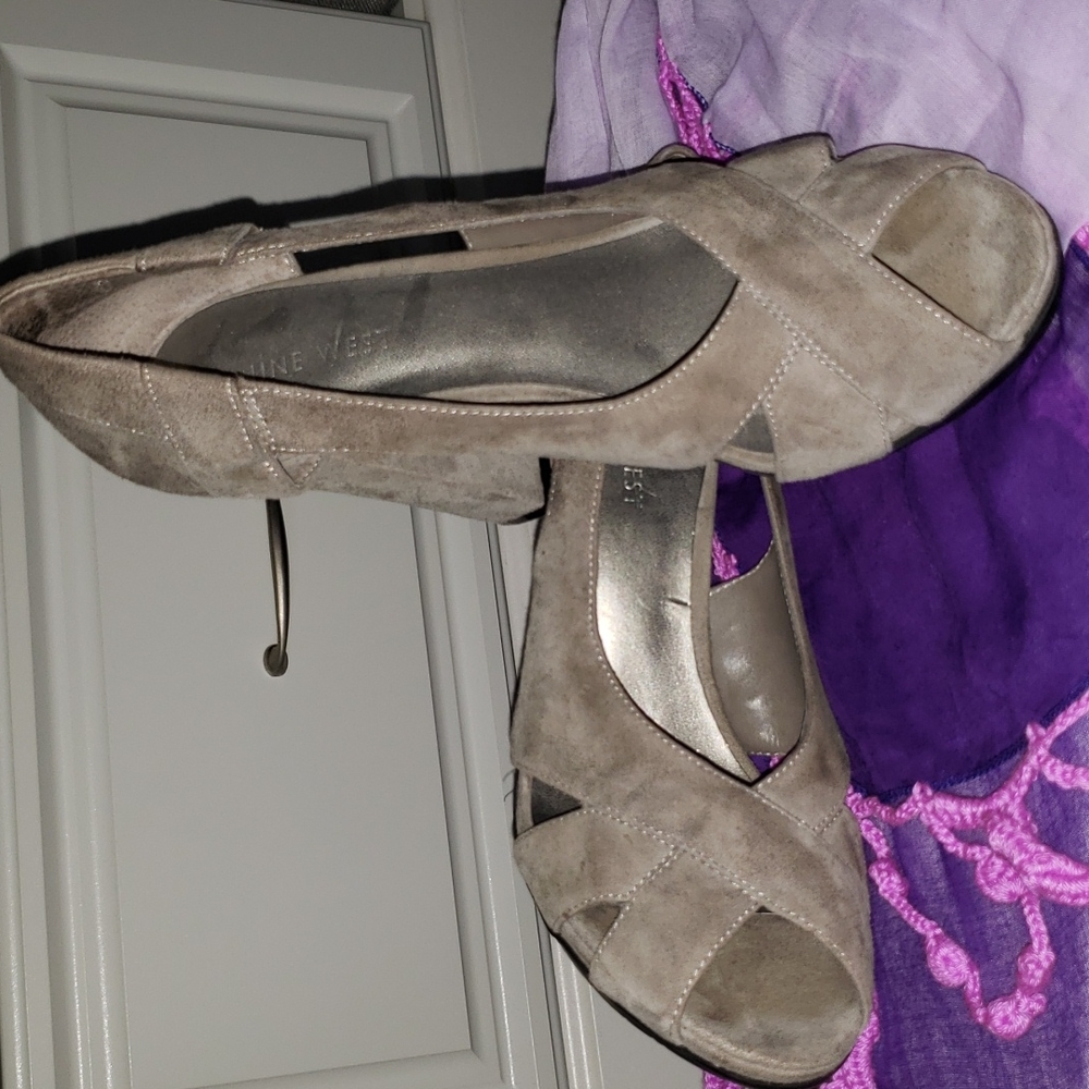 Nine West suede heels